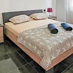 Prova 1 By Interhome וילה *