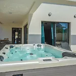 Prova 1 By Interhome וילה