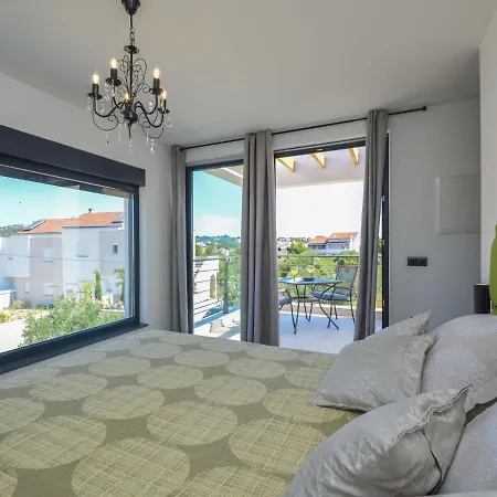 Prova 1 By Interhome *