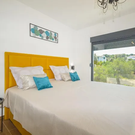 Prova 1 By Interhome Jezera