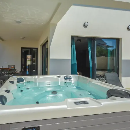 Prova 1 By Interhome וילה